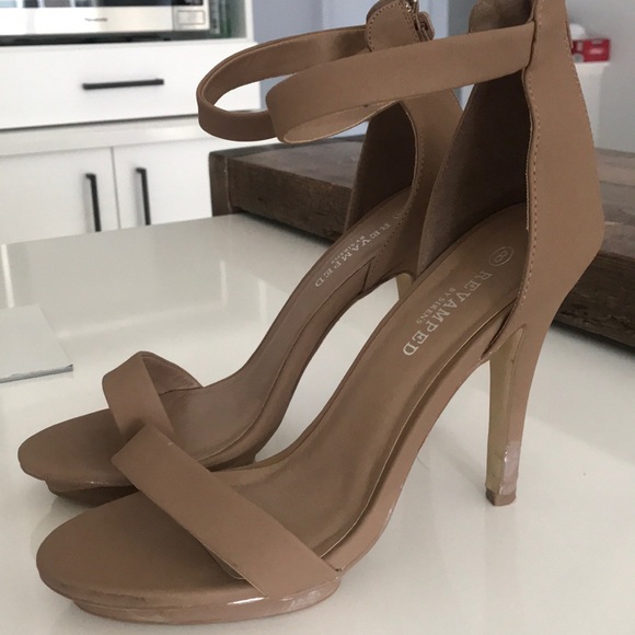 Nude Heels - Picture 2 of 3
